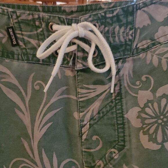 Dakine Board Shorts 28 - Picture 4 of 8